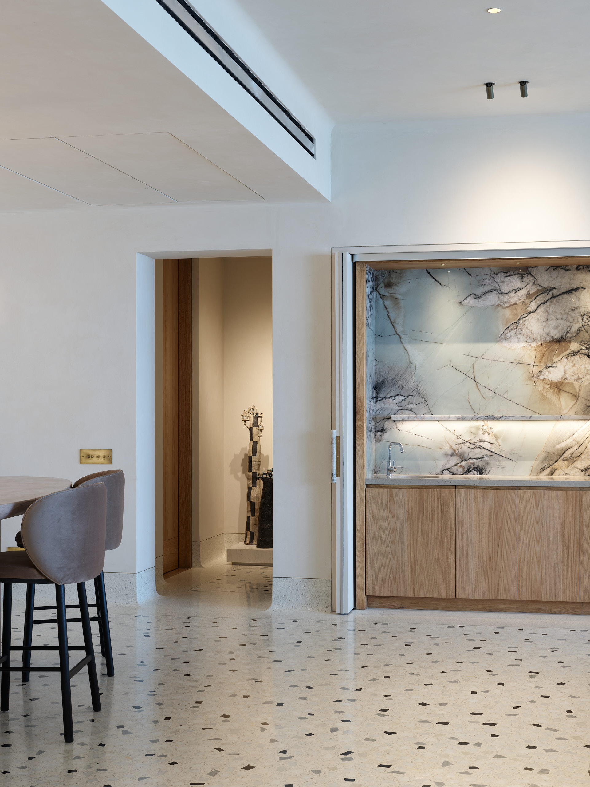 Case Design - Home in Worli